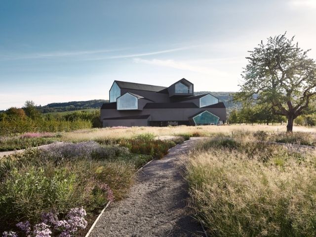 The Garden with 30,000 Plants